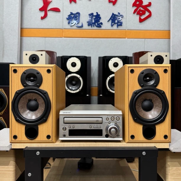 8新  AQ，安桥305X桌面HIFI音响3件套，运费自理，功能全好