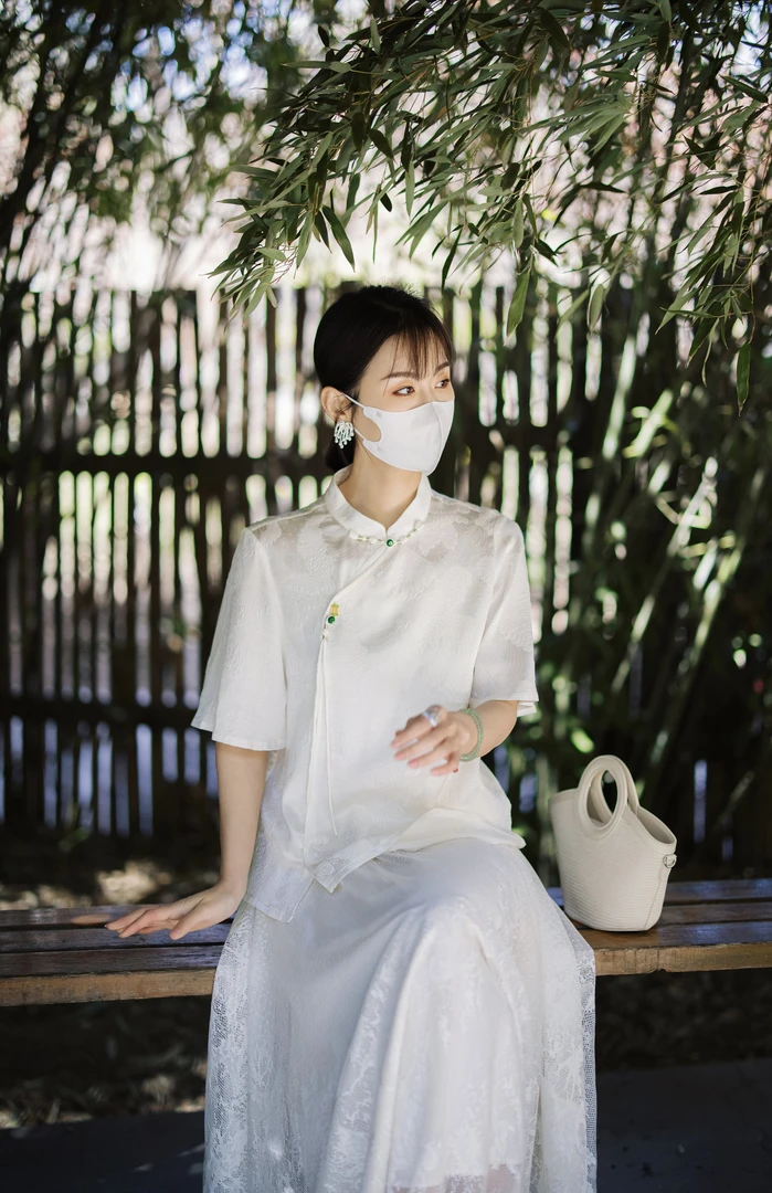 清幽 国风20姆米重磅弹力提花冠乐缎短袖上衣衬衫 HSL-8755