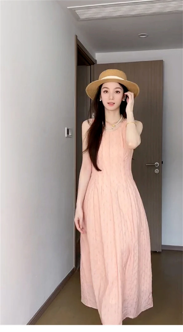 3736法式背心连衣裙子女春季2025新款爆款度假气质绝美长裙