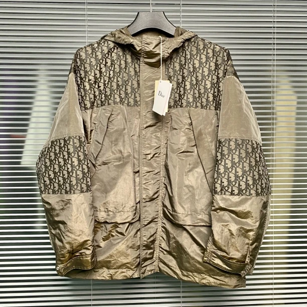 99新 DIOR/迪奥 冲锋衣 尼龙夹克 满印拼接 橄榄绿 46码 ko176