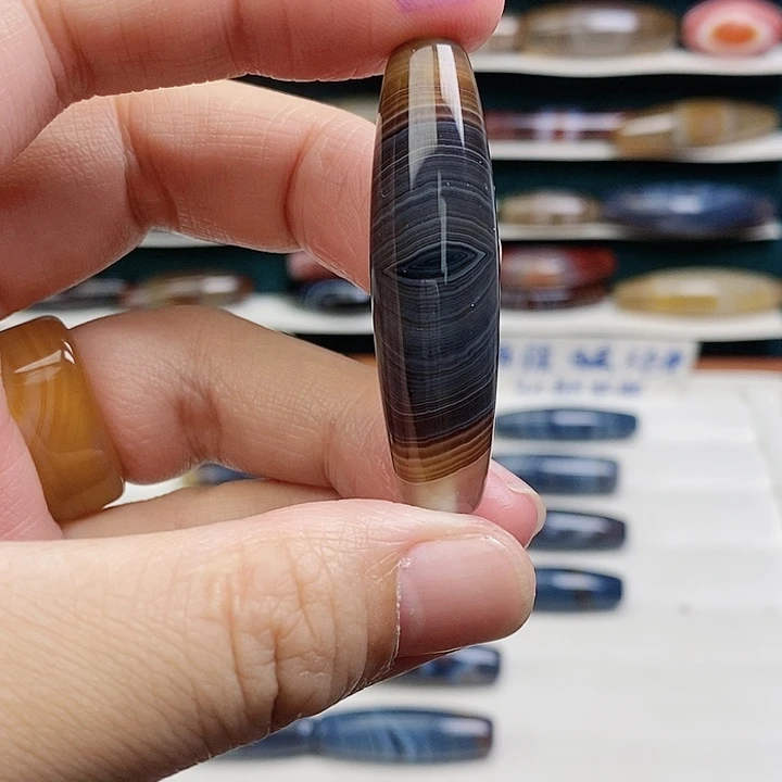 宝***轩玛瑙/玉髓未镶嵌颈饰