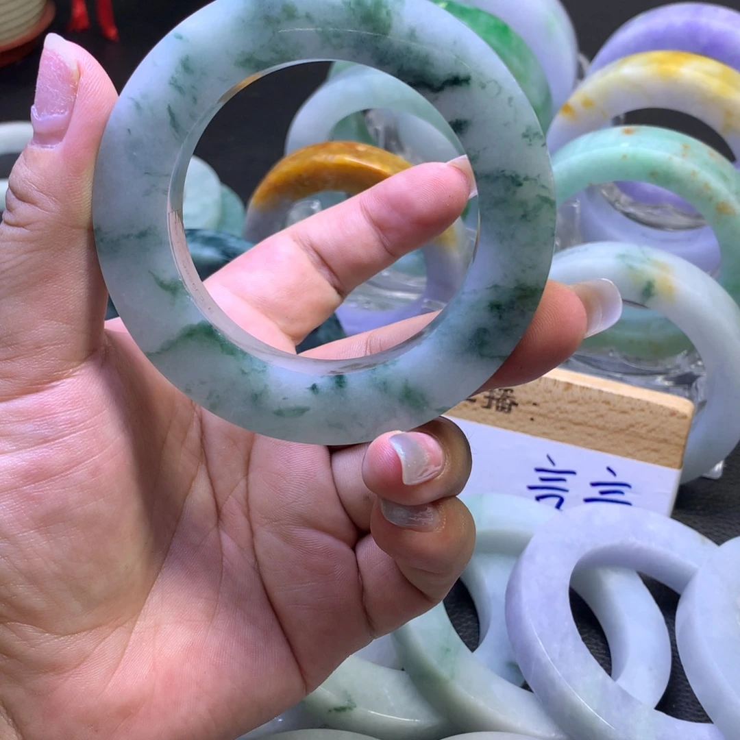 未镶嵌翡翠定制翡翠张*