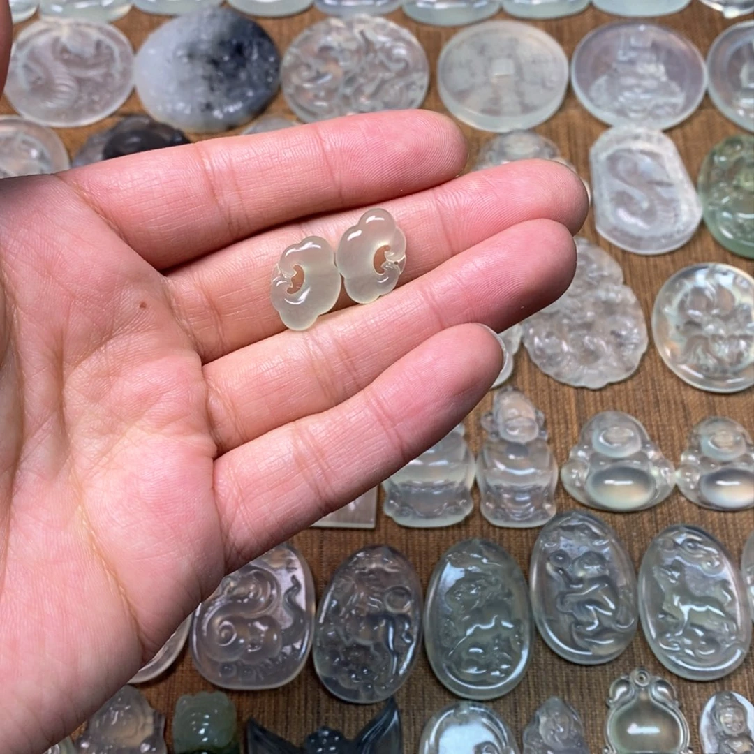 岫玉吊坠(不含链)未镶嵌丽*张