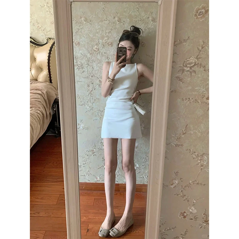 法式温柔风百搭收腰白色无袖连衣裙女小个子超好看休闲A字短裙子