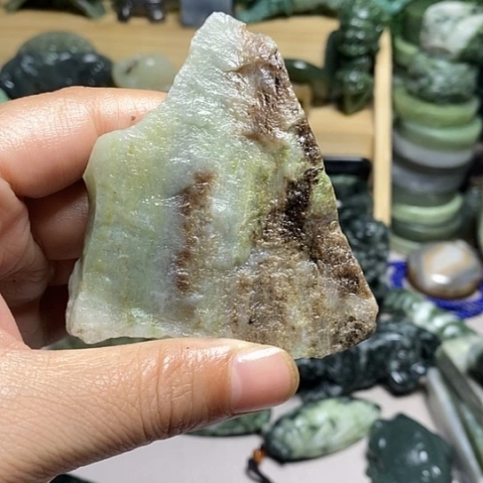 独山玉未镶嵌珠宝半成品