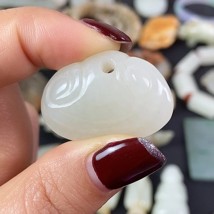 和田玉（糖玉）挂件未镶嵌