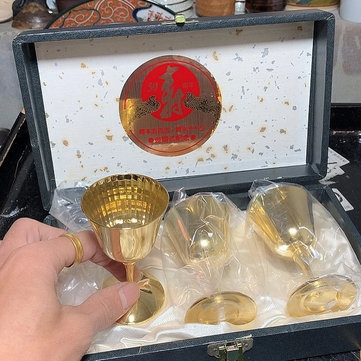 瓷片这就是为什么在这里要看他