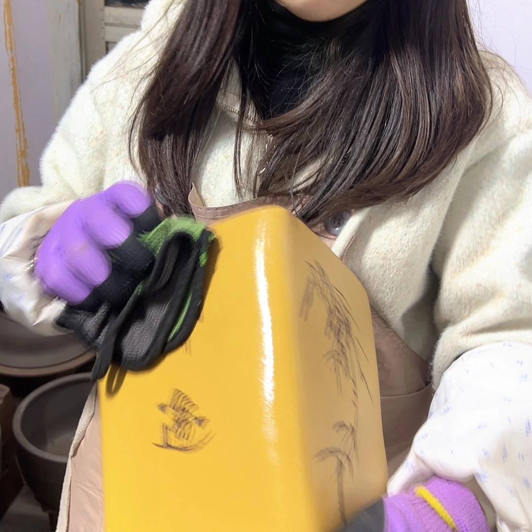17黄四方花盆花盆花盆
