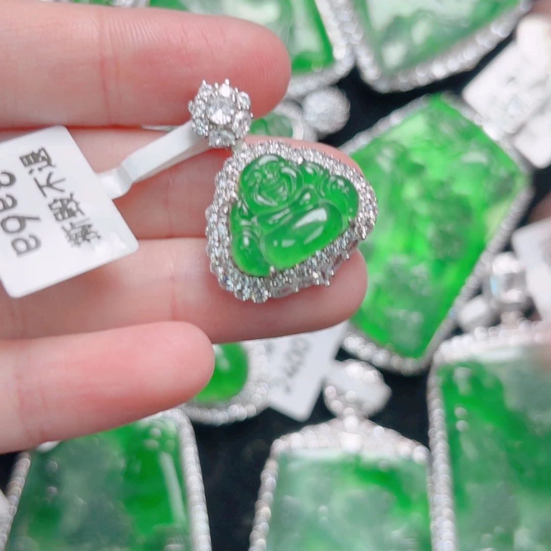 翡翠颈饰银S925镶嵌佛公