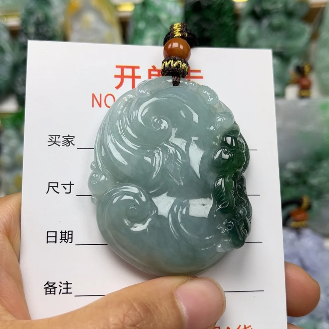 翡翠未镶嵌颈饰吊坠