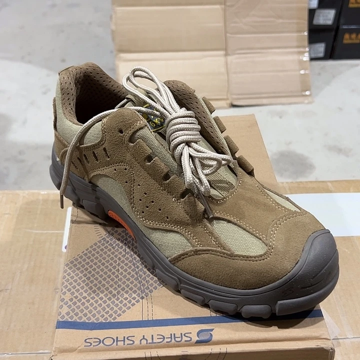 编码014号。41码防砸防刺劳保鞋。