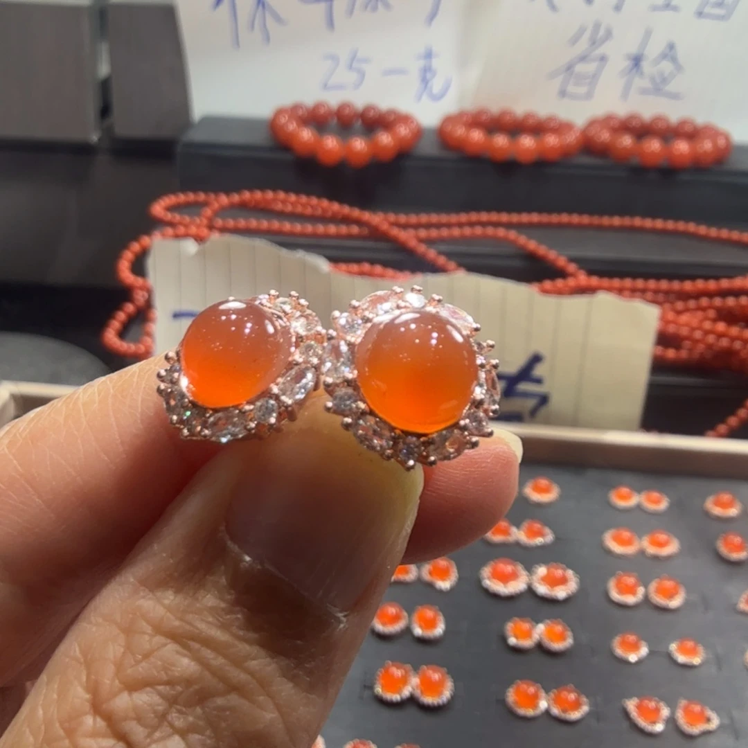 嘎***洛南红玛瑙银S925镶嵌耳饰