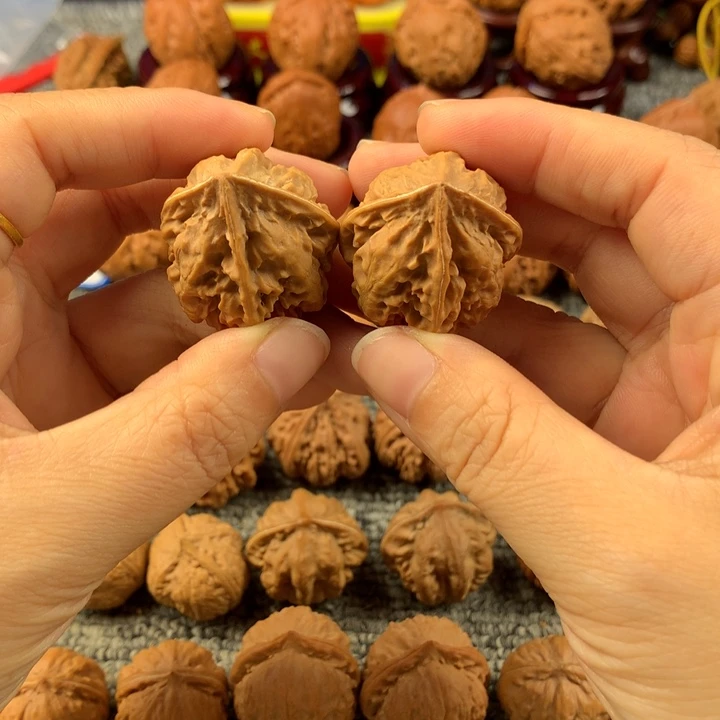 吊坠文玩核桃三棱