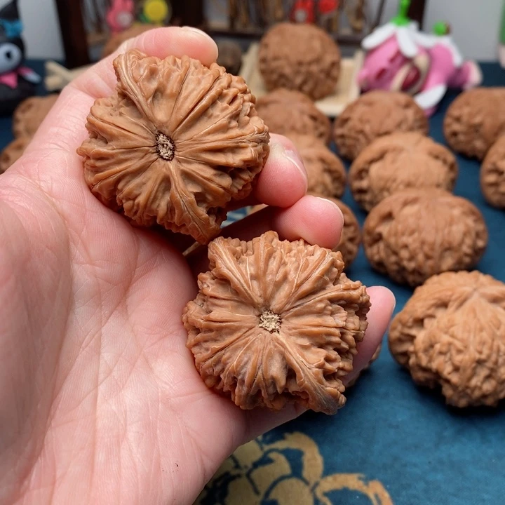 文玩核桃把件噢*乖山地磨43