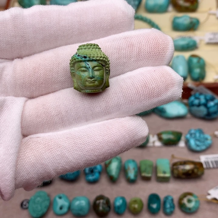 绿松石未镶嵌珠宝奇石