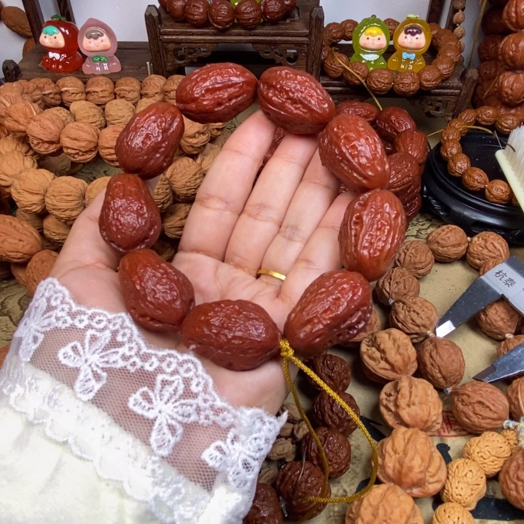 澧***兰文玩核桃吊坠无边大枣文玩核桃
