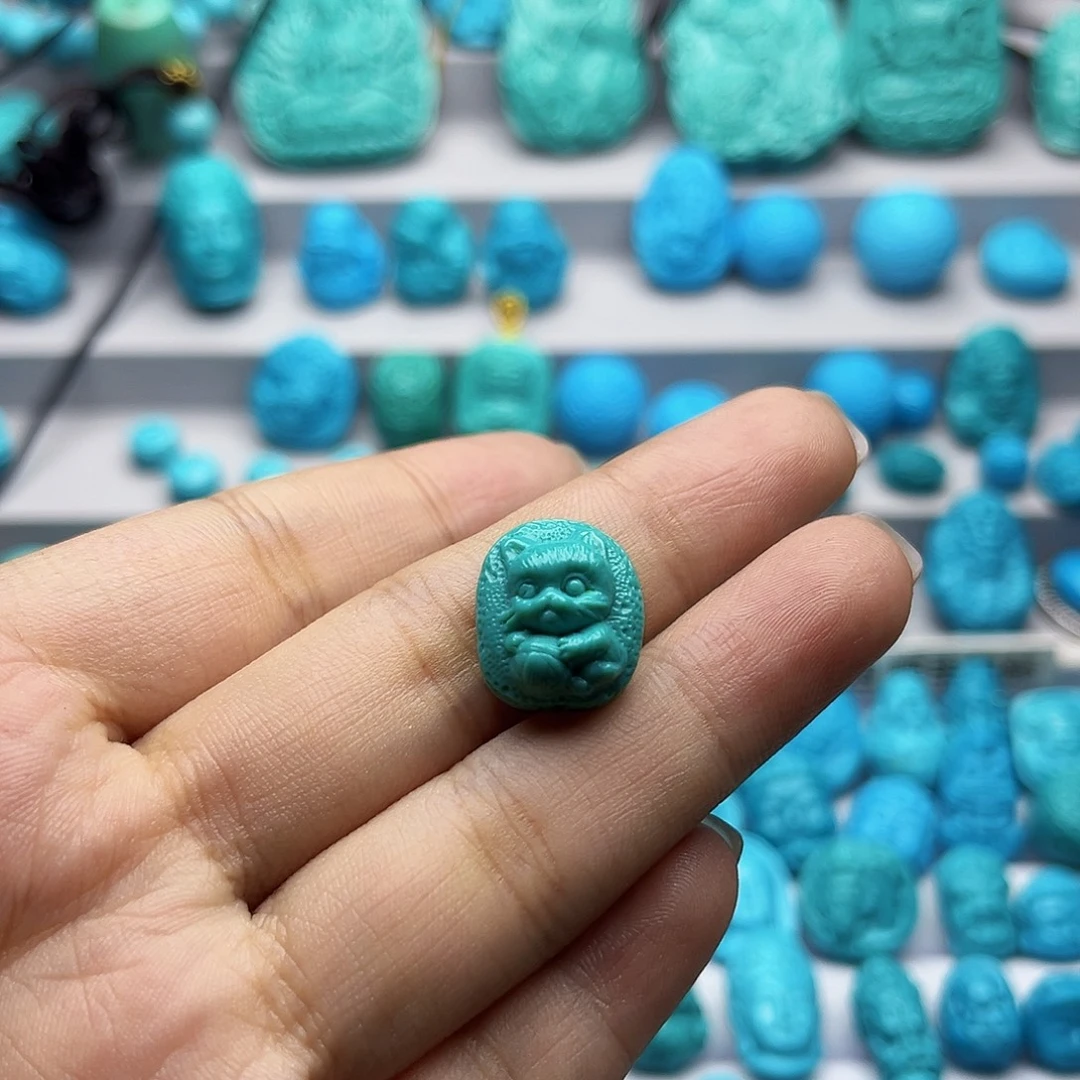 未镶嵌绿松石天然原矿雕刻绿松石