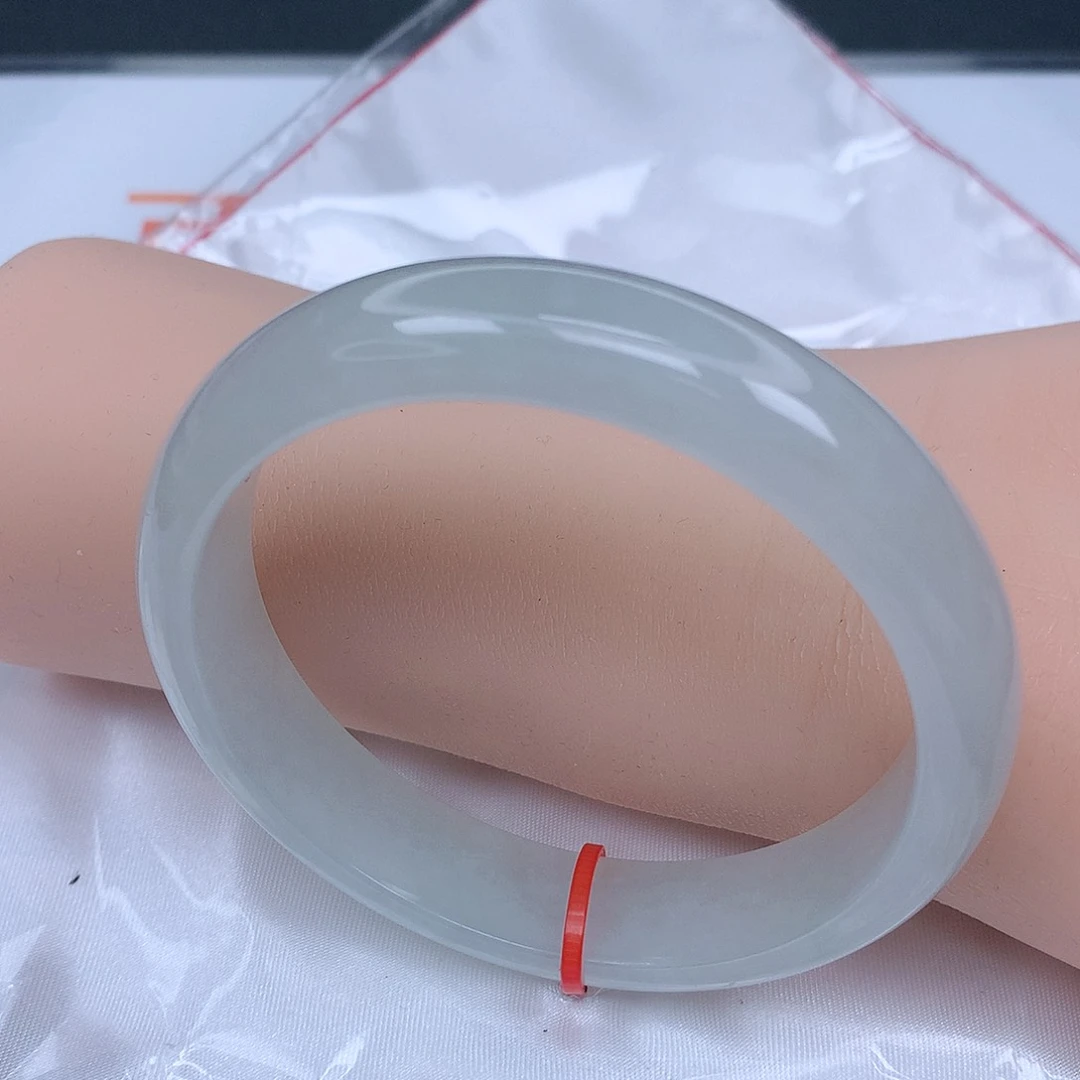 【闪购商品】未镶嵌手镯翡翠，58