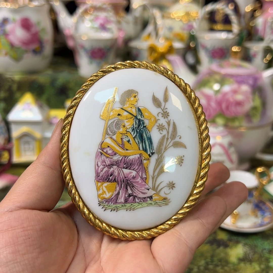 摆件鹿与海陶瓷家居用品有限公司