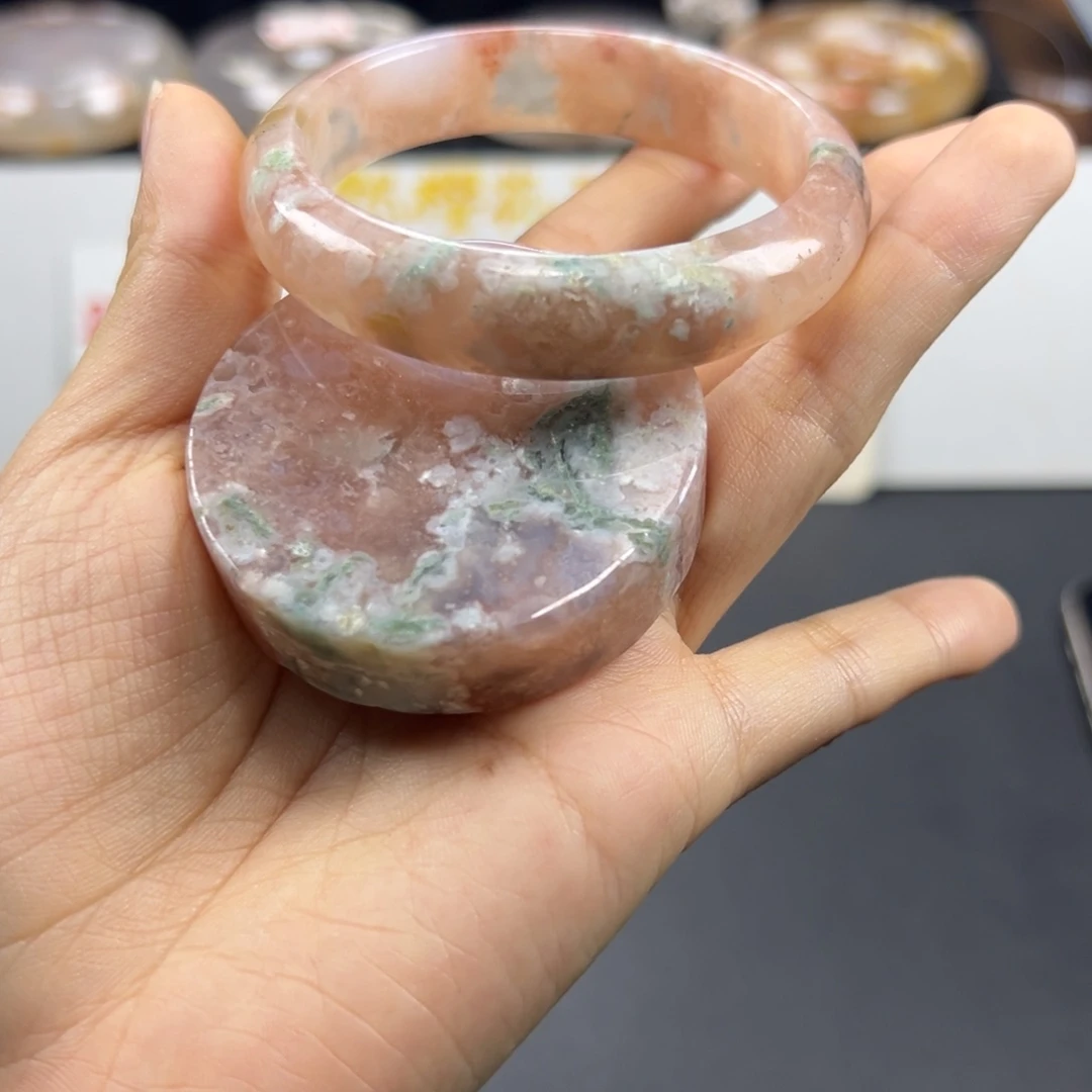 石英质玉未镶嵌手镯