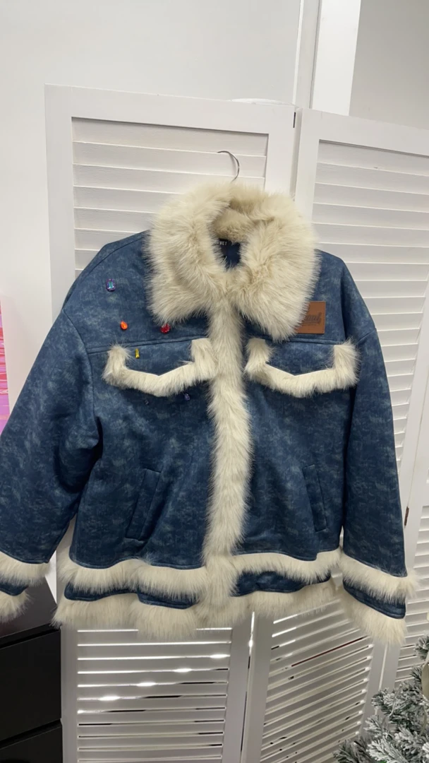 新款复古毛毛拼接牛仔外套w0242