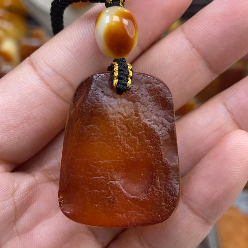 【闪购商品】琥珀颈饰未镶嵌