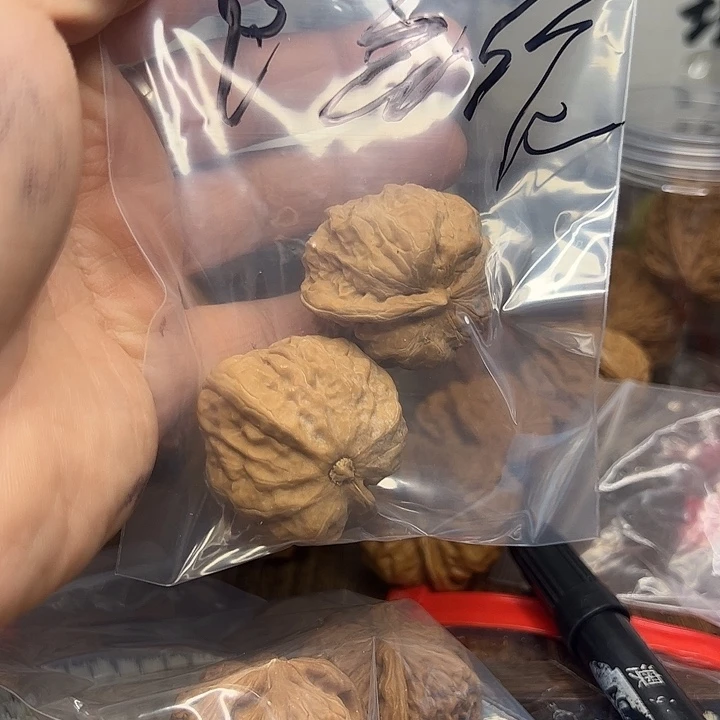 ****串吊坠桃核蛤蟆头核桃