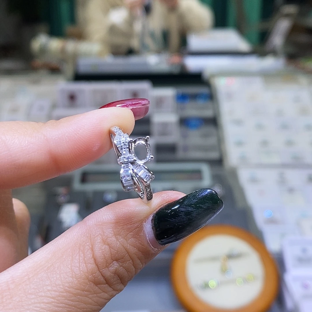 海蓝宝石戒指未镶嵌戒托