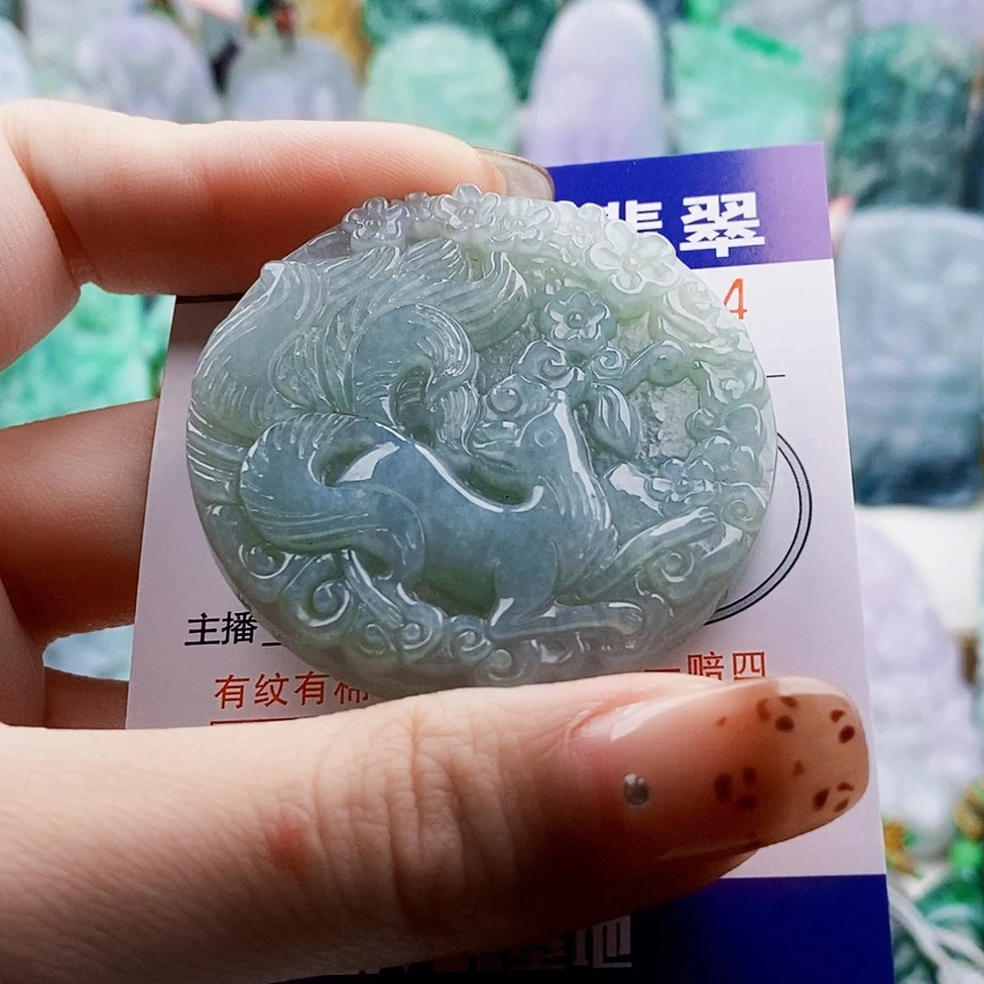 吊坠(不含链)未镶嵌翡翠