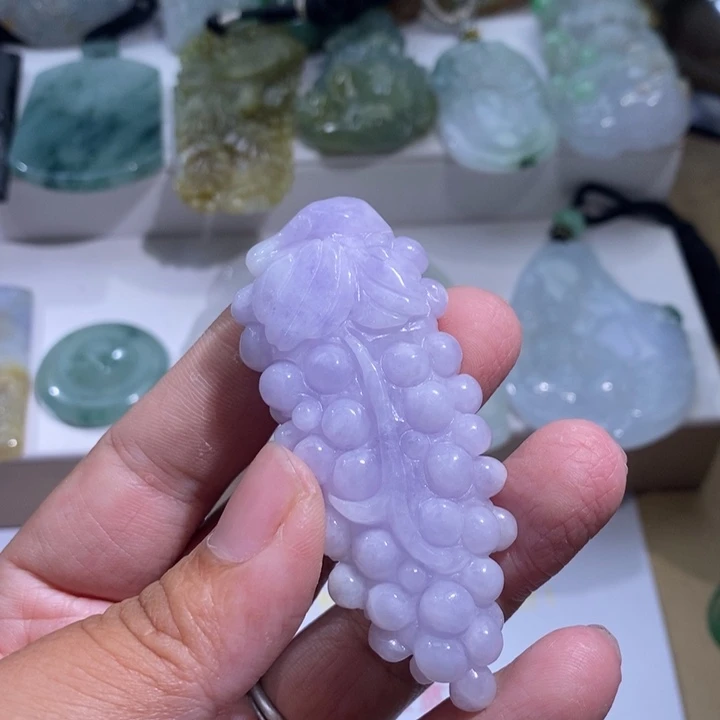 【闪购商品】颈饰未镶嵌翡翠葡萄