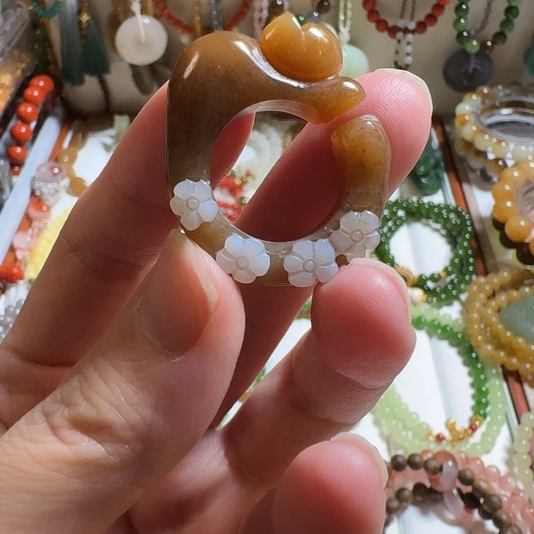 和田玉（糖玉）戒指未镶嵌