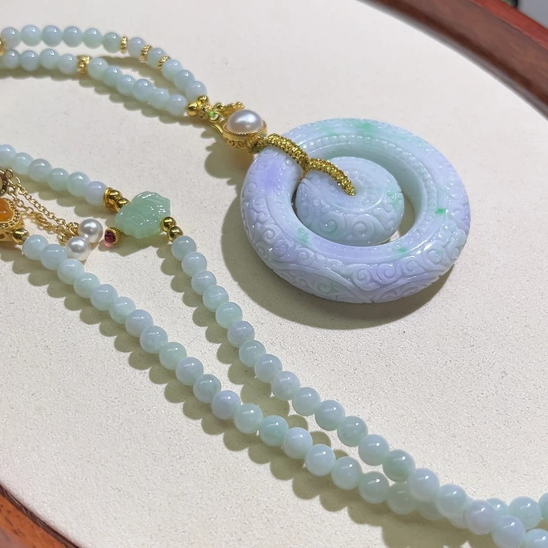 翡翠未镶嵌颈饰待编织