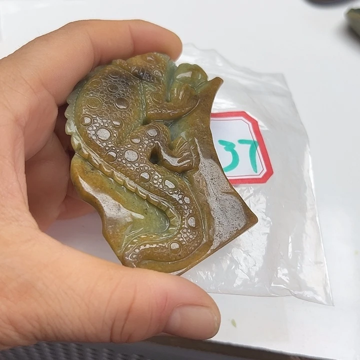 翡翠未镶嵌吊坠(不含链)国*