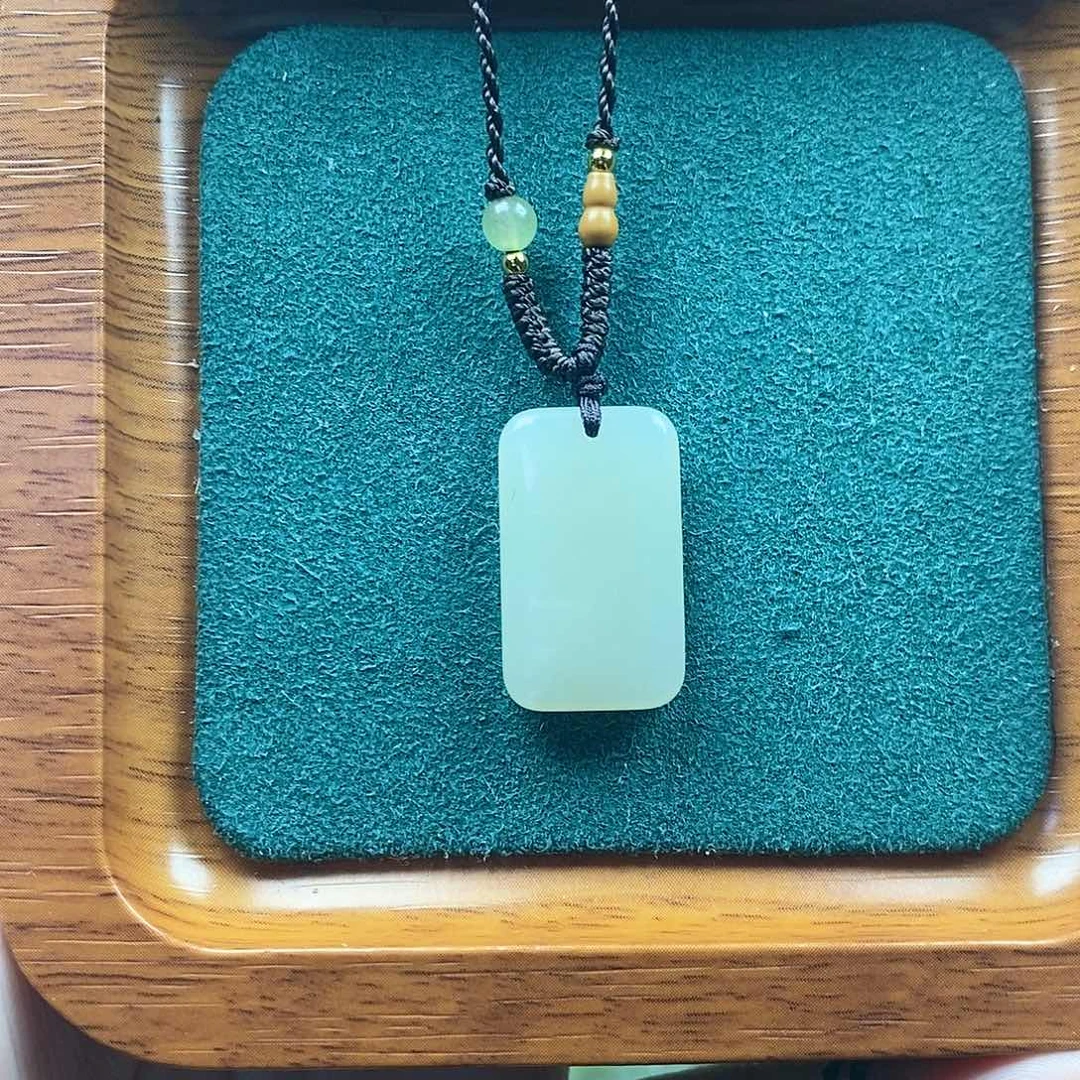 颈饰未镶嵌和田玉平安无事牌2500