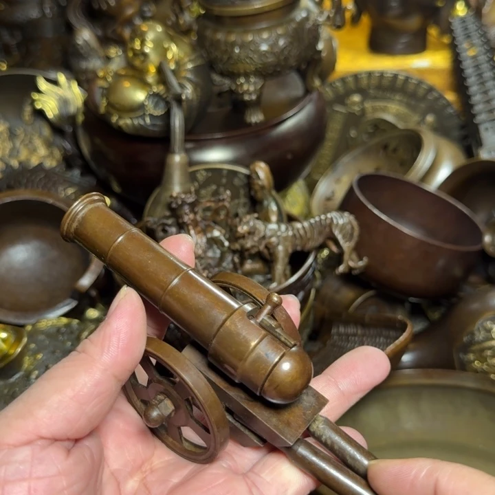 铜器摆件收收藏藏