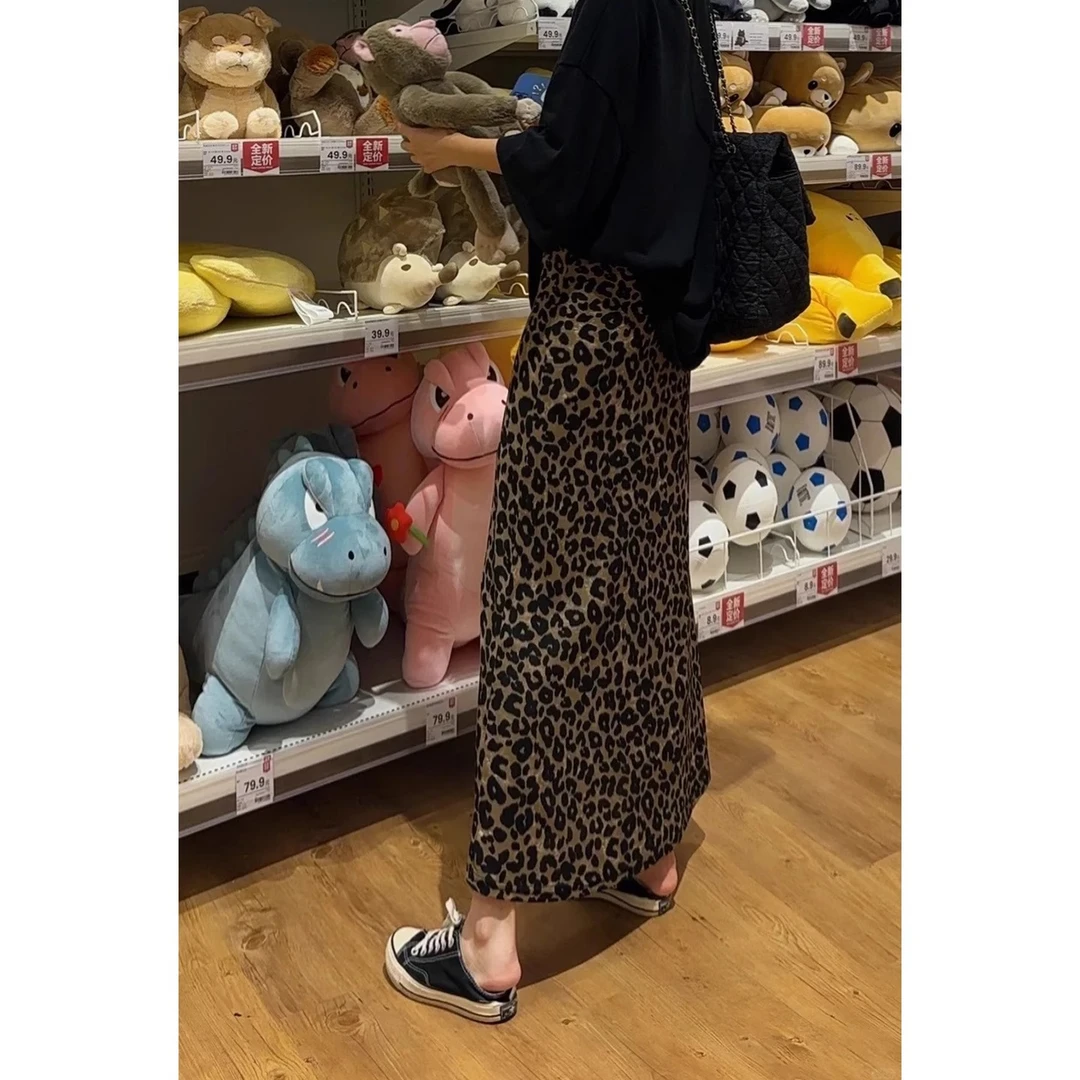 豹纹裙子半身裙大码胖mm显瘦遮肚包臀半裙夏季薄款垂坠感a字长裙