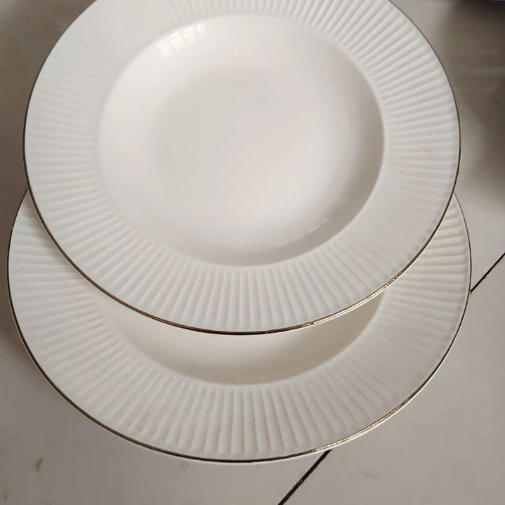 陶瓷盘子碗啥都有