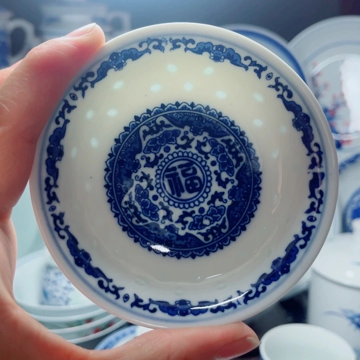 青花玲牡3寸小碟福字