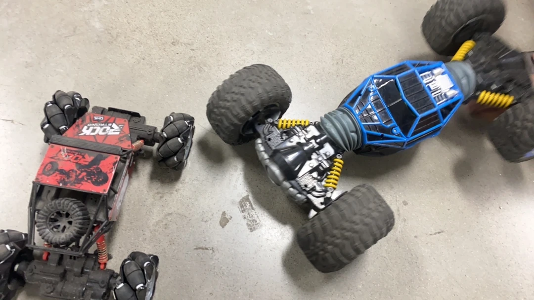 8新  红蓝小赛车模型