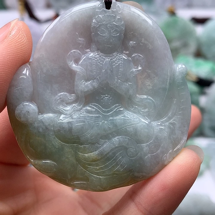 翡翠未镶嵌颈饰普贤菩萨多彩颜色福利