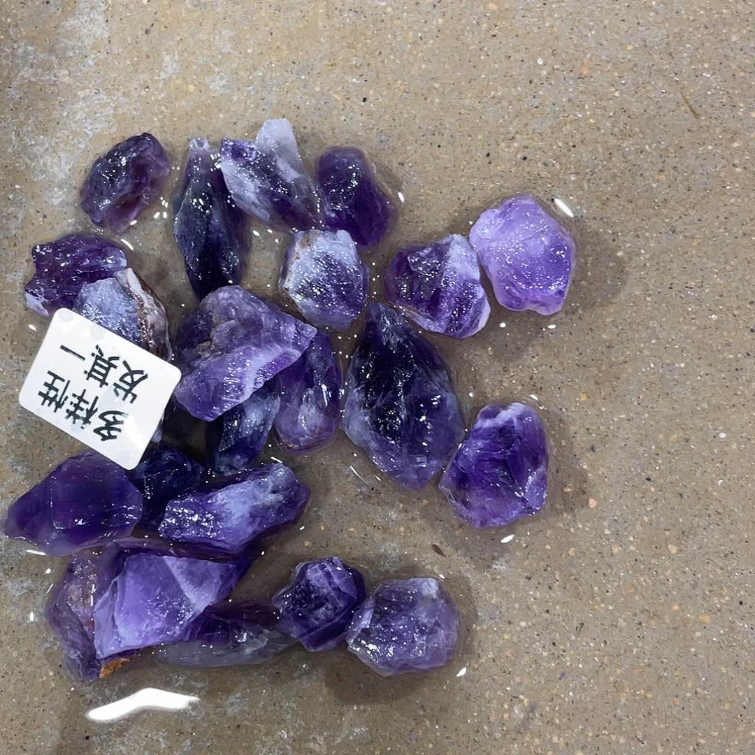 水晶摆件…..未镶嵌100g