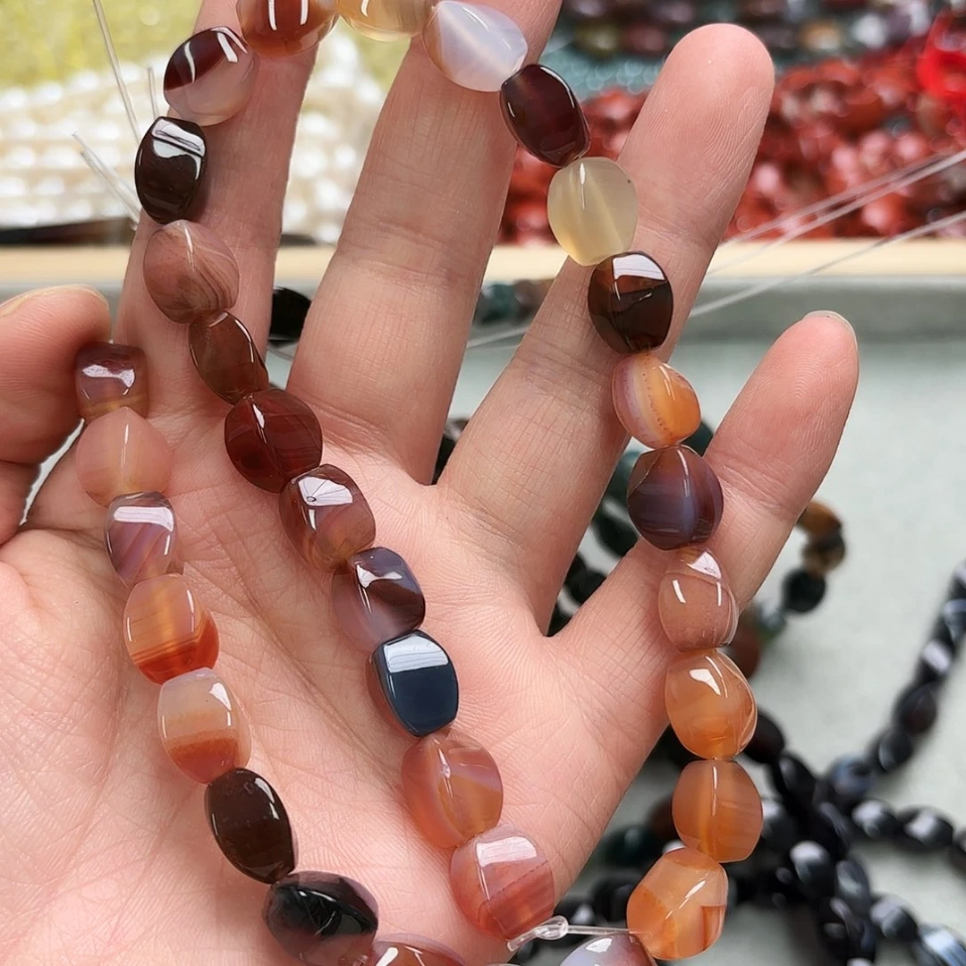 玛瑙/玉髓未镶嵌珠宝半成品8×11红码扭型一条