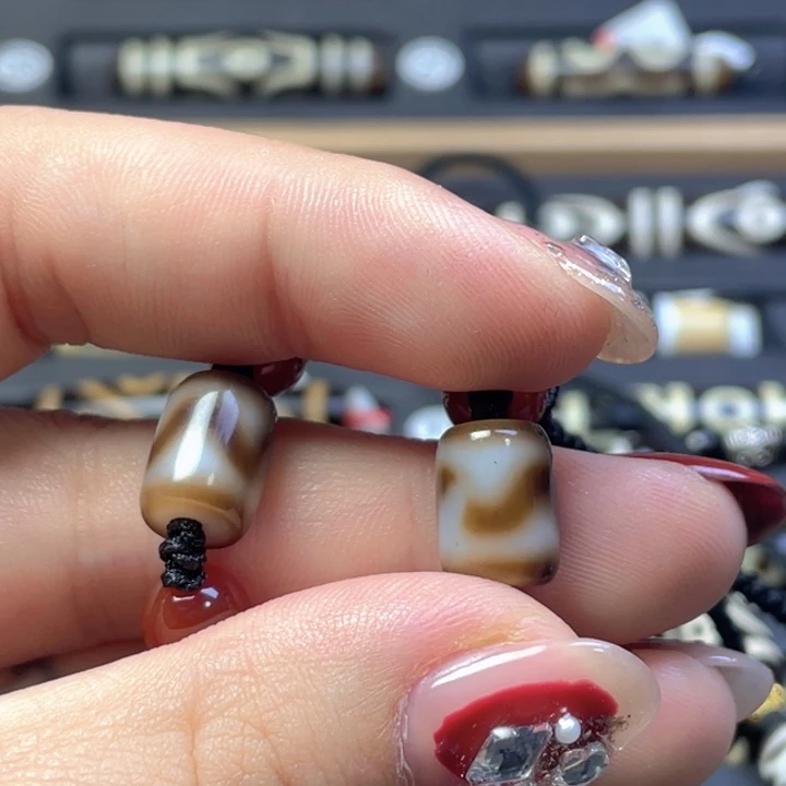 锦***）玛瑙/玉髓未镶嵌颈饰