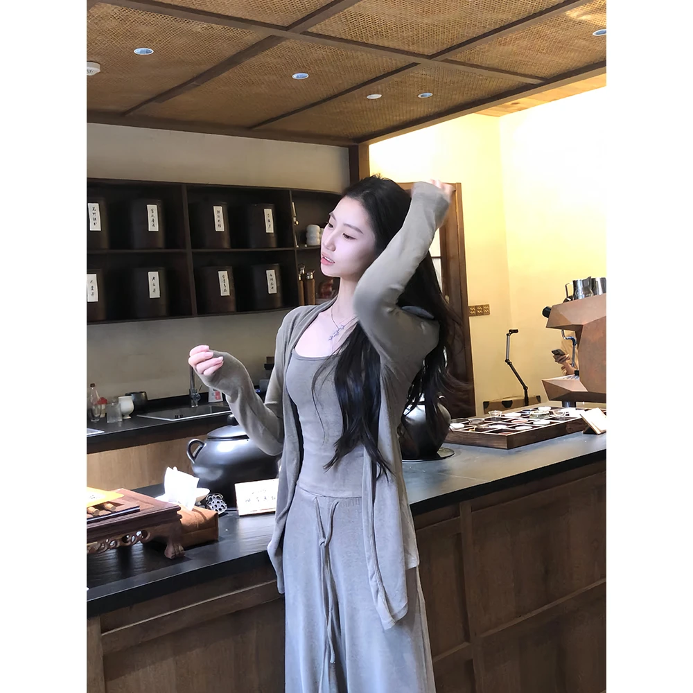 纯欲百搭灰色针织2025新款背心开衫休闲裤慵懒睡衣女可外穿三件套