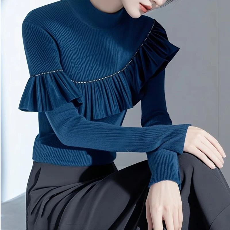 今年流行的孔雀蓝荷叶边打底衫2024新款设计感内搭长袖恤上衣冬
