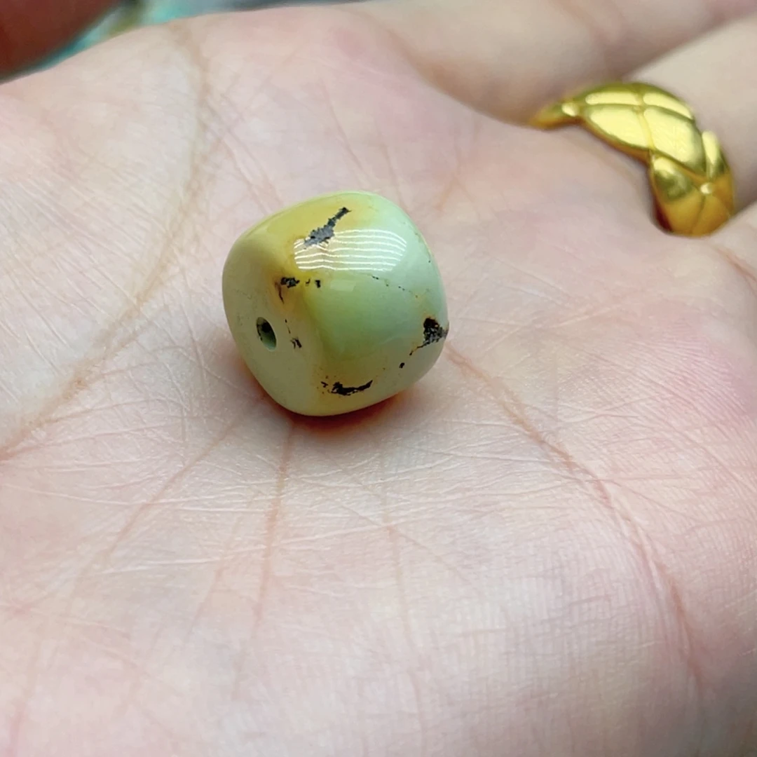 未镶嵌南红玛瑙珠宝奇石