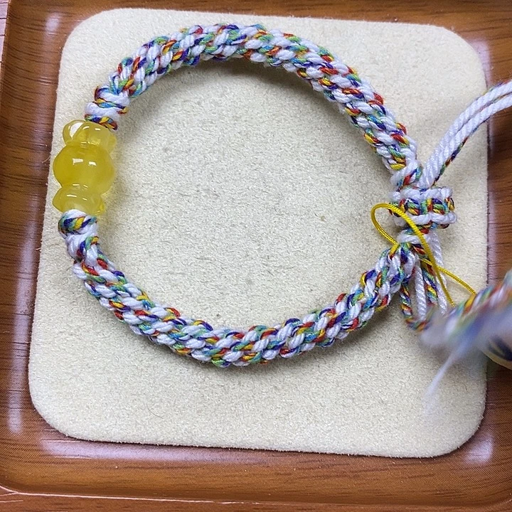 吊坠橄榄核福利糖果手串