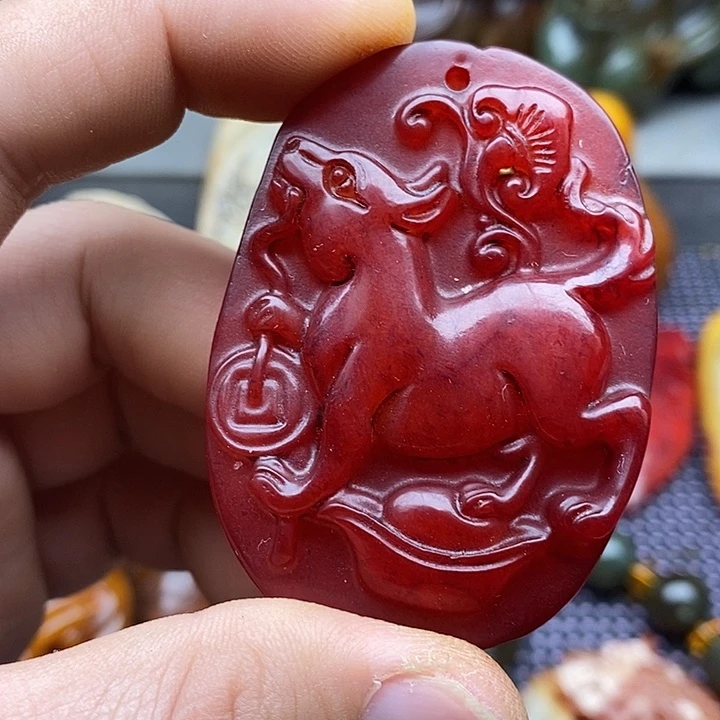 未镶嵌蛇纹石玉颈饰