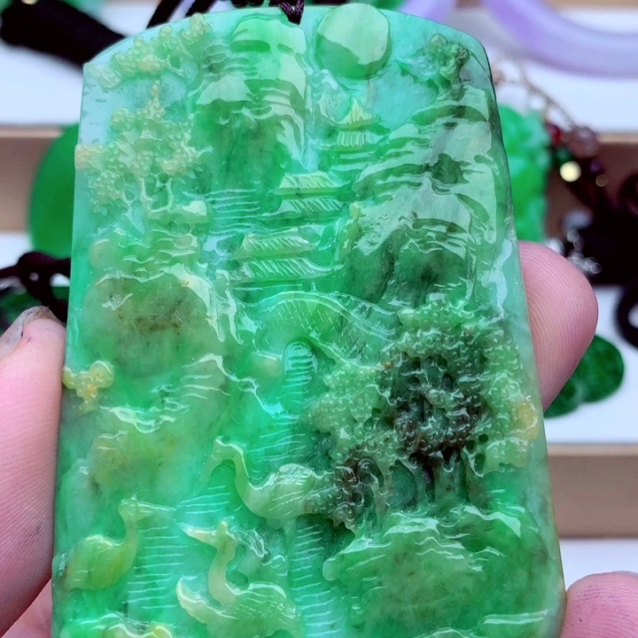 翡翠未镶嵌吊坠(不含链)