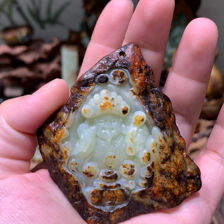 未镶嵌岫岩河磨玉(透闪石质玉)挂件